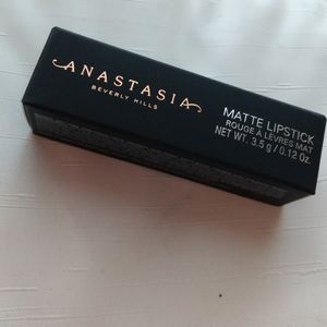 Anastasia of Beverly hills lipstick NWT